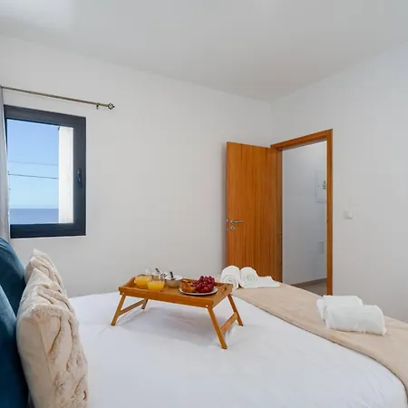 Casa Dos Pescadores By Galmi * Paul do Mar (Madeira)